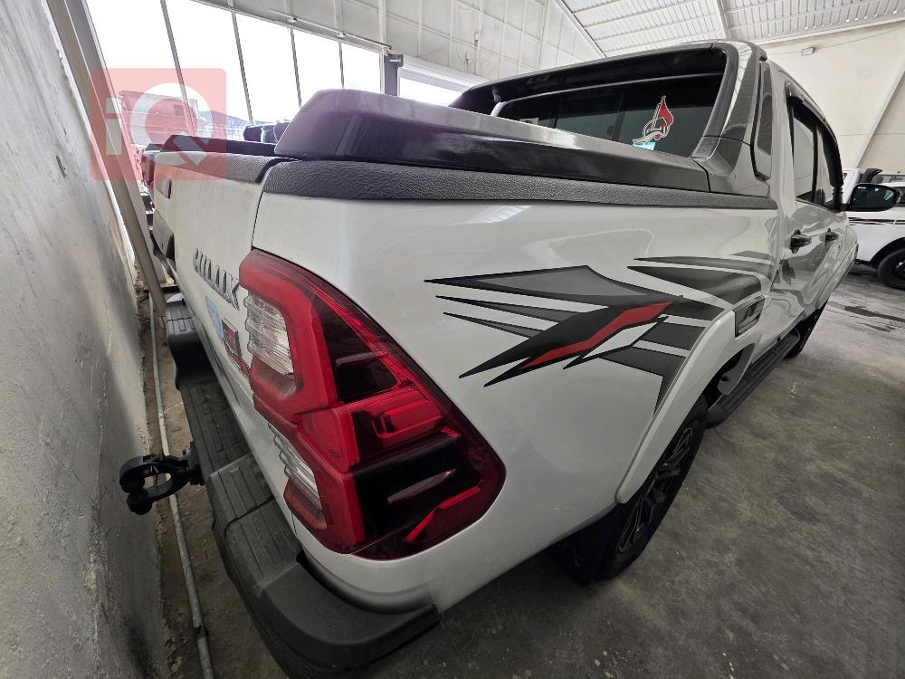 تويوتا هايلوكس